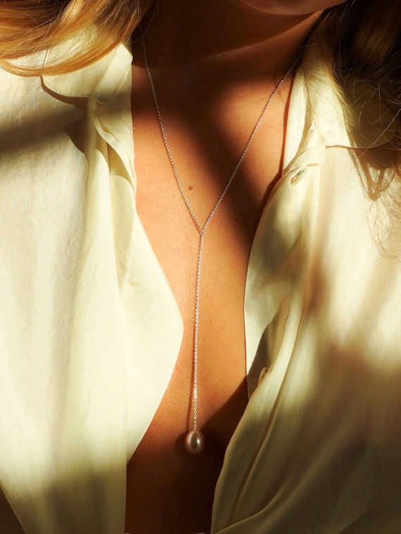 The Simone pearl Necklace