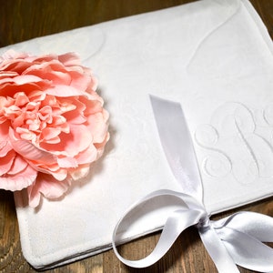 Personalized Lingerie Bag, Bride Keepsake, , Underwear pouch, Bra holder, Travel Bag, Personalized Bride gift, Custom Embroidered, Wedding