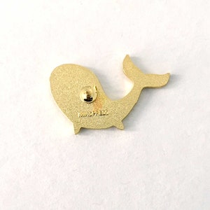 Flair Fighter Oh Whale Shark Cute Hard Enamel Lapel Pin