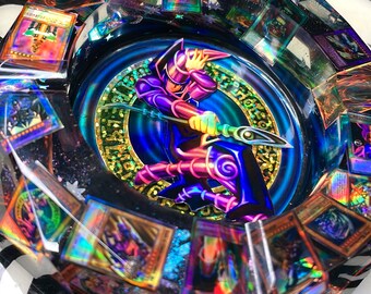 Ashtray with mini Yugioh cards from the Dark Magician, made of resin