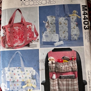 Laura Ashley Design Väskor och Bilorganisatör Komplett Oklippt/FF Vintage McCall's Symönster M4403 Modeaccessoarer