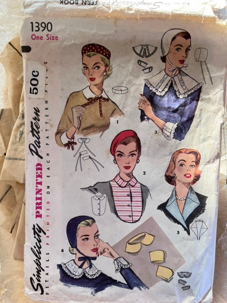 Misses' Set aus Kragen, Manschetten, Dickey, Hut und Baskenmütze, Einheitsgröße, Vintage 1950er Jahre, Simplicity-Schnittmuster 1390, Damenaccessoires, komplett ungeschnitten Bild 1