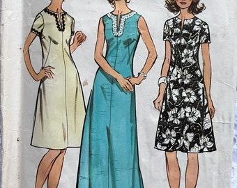 Dress with Front Slit Opening at High Round Neckline in Size 22-1/2 Vintage 70s Simplicity Sewing Pattern 5475 Complete