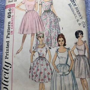 Size 12 Complete Vintage 60s Simplicity Sewing Pattern 5344 Bridal Dress with Scooped Neckline and Full Skirt