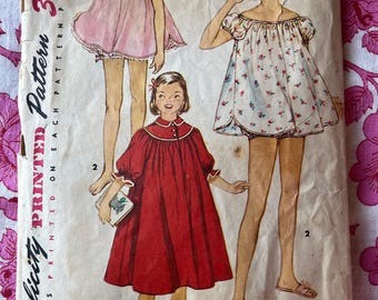 Nattlinne och trosor för barn, storlek 6. Komplett vintage 50-tals Simplicity sömnadsmönster 1398.