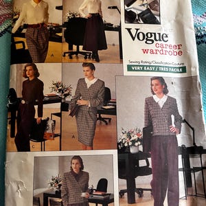 Jacket, Blouse, Skirt & Pants Sizes 12-14-16 Vintage 80s Vogue Sewing Pattern 2329 Complete Uncut/FF Career Wardrobe