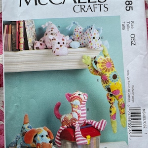 Stuffed Animals incl Hippo, Cat, Horse McCall’s Crafts Sewing Pattern M6485 Complete Uncut/FF