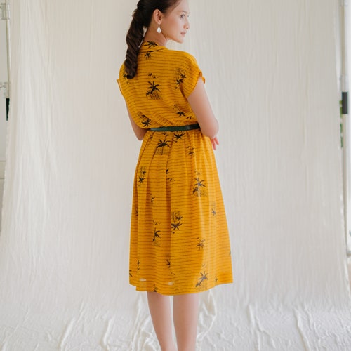 Vintage 1980s | Mustard shops yellow palm tree vintage dress | Summer day dress | UK10 US8 Medium | 80s dress