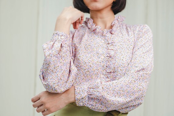 Vintage floral print chiffon blouse
