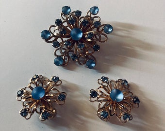 Vintage , Clip On Earrings , Blue Faux Gems , Brooch , Pin , Jewelry Set