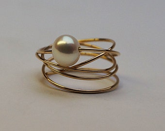 Delicate gold ring 750 with pearl gold wire polished wrapped spontaneously unique freshwater pearl white individually unique just for you unique