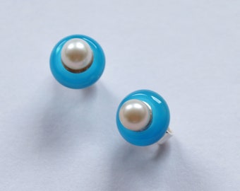 Changeable earrings with pearls and blue agate