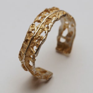 Silver bangle with partial gilding and interesting wild structures image 3