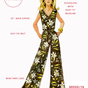 K&ouml;nnte beinhalten: Ein Vintage-Schnittmuster f&uuml;r einen &auml;rmellosen Jumpsuit mit tiefem V-Ausschnitt. Das Schnittmuster beinhaltet einen selbstbindenden G&uuml;rtel, weite Hosenbeine und einen 56 cm langen Rei&szlig;verschluss auf der R&uuml;ckseite. Die Illustration zeigt eine Frau, die den Jumpsuit mit einem Blumendruck tr&auml;gt.