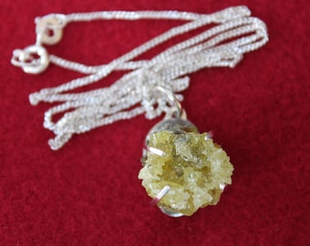 Ciondolo in argento sterling forgiato a mano in zincite con catena in argento sterling da 18 pollici