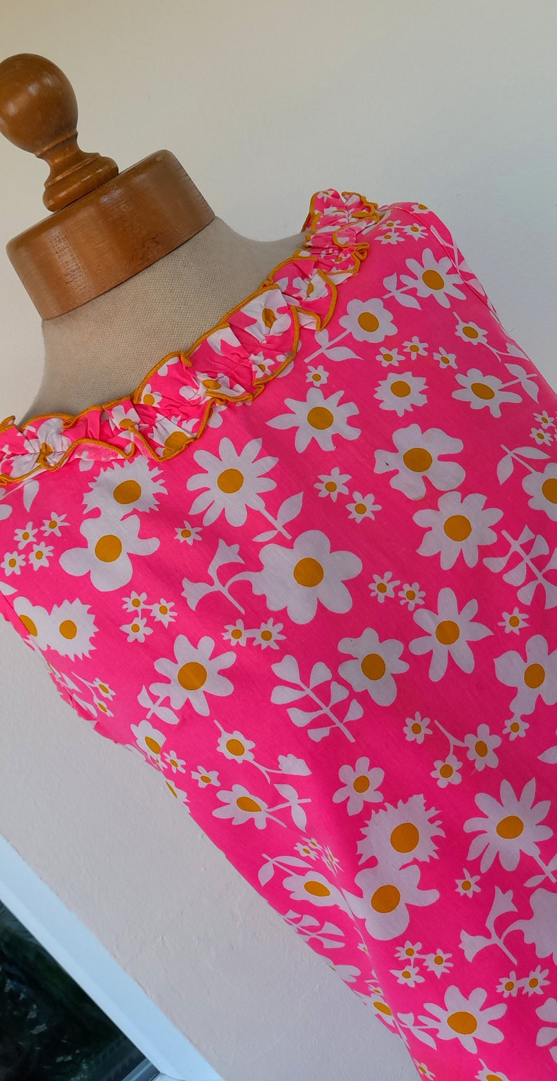 60s sleeveless shocking PINK FLORAL ruffle summer daisy DRESS by encore mod flower power swinging 60s uk 10 12 image 6