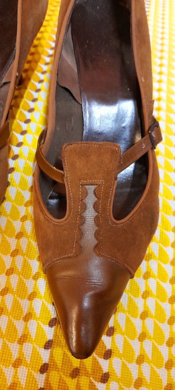 60s BROWN SUEDE t bar glamour WINKLEPICKERS heels… - image 5