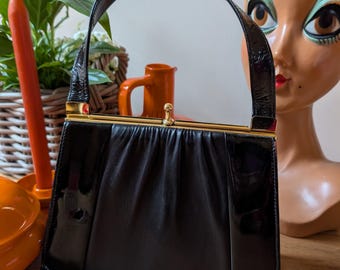 60s 70s BLACK Leather and Patent Vinyl, Klly HANDBAG PURSE, Van