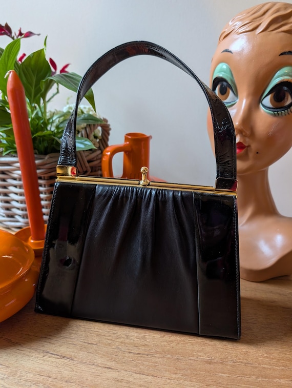 60s 70s BLACK Leather and Patent Vinyl, Klly HANDBAG PURSE, Van