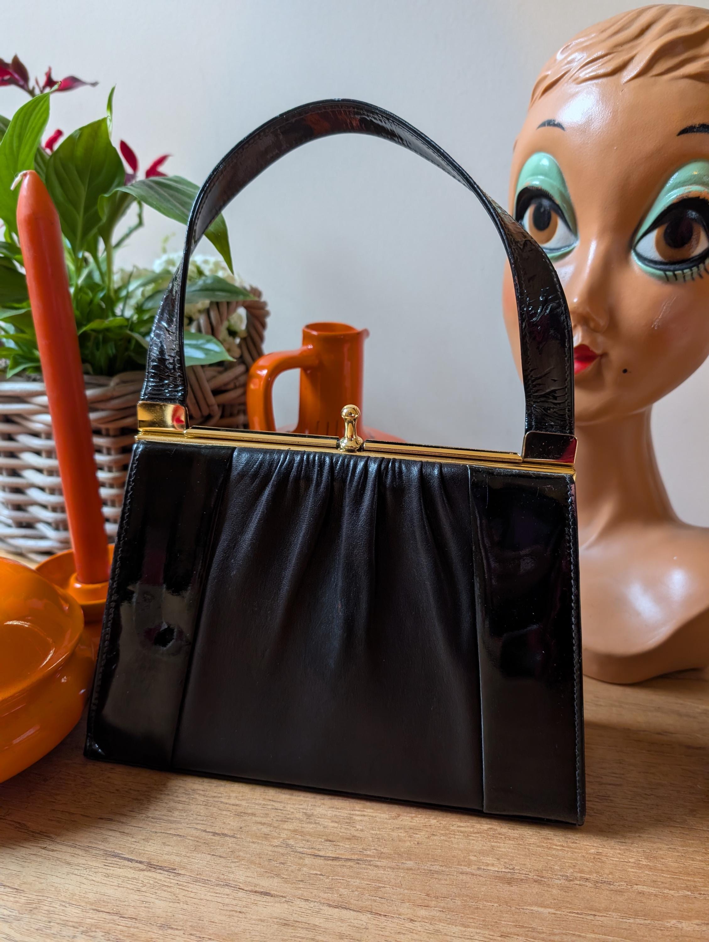 60s 70s BLACK Leather and Patent Vinyl, Klly HANDBAG PURSE, Van