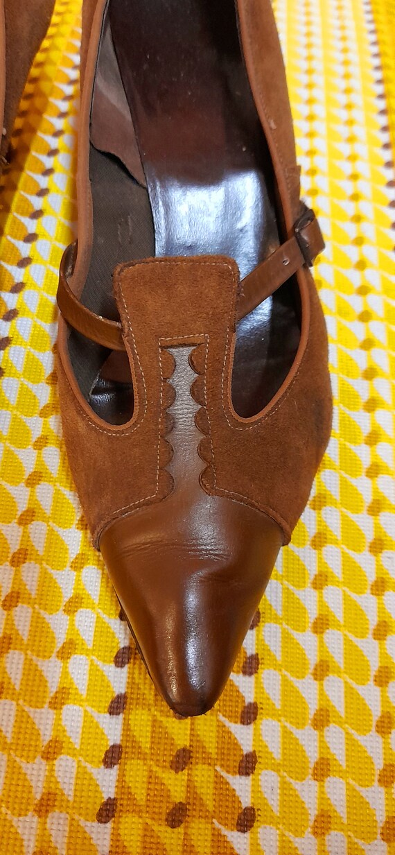 60s BROWN SUEDE t bar glamour WINKLEPICKERS heels… - image 4