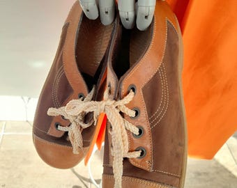 70s Mod Lace Up Shoes: Tan Leather, Wide Toe, UK 4/ US 5