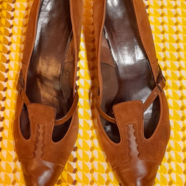 60s BROWN SUEDE t bar glamour WINKLEPICKERS heels mod sixties uk 5