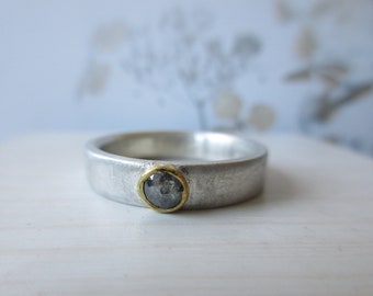 Women's Ring Narrow Rose Cut Diamond Grey in 22k Gold Cross Ring Engagement Ring Wedding Ring Diamond Ring
