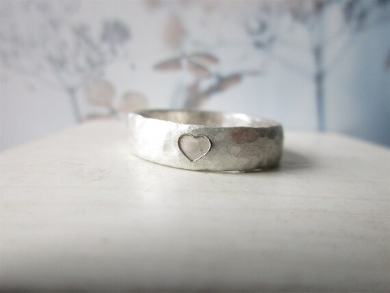 Coeur sauvage bague en argent coeur gravure bague de fian ailles