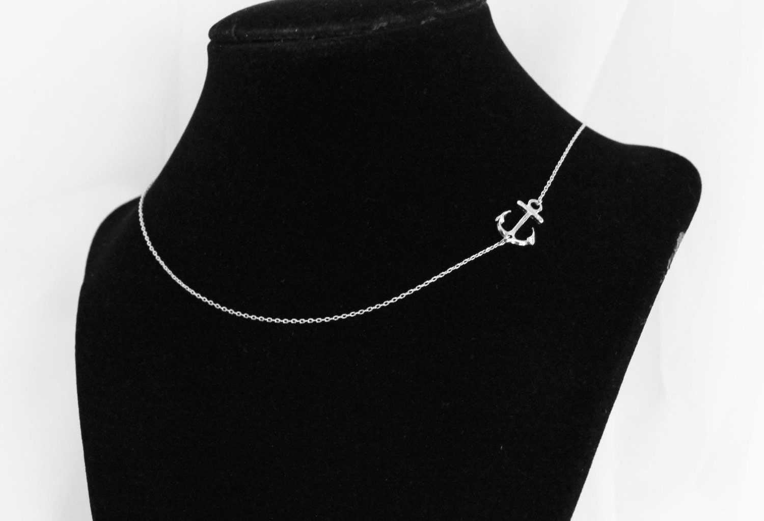 Sideways shop anchor necklace