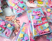 Polly pocket miniatures dollhouse lot.