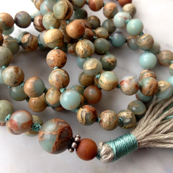 SANDELHOUT Mala kralen - EMOTIONELE HEALING - Boho Sieraden - Afrikaanse Opaal Mala Ketting - 108 Kralen - Oktober Geboortesteen