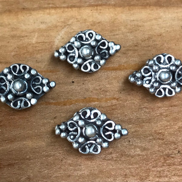 Handmade Sterling Silver BALI BEADS  * Artisan Beads * Triangle Shape * Bead with Granulation * Vintage Bali Beads * Unique Silver Beads