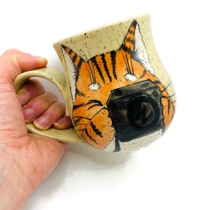 Photographer mug Cat photographer Cute cat Photo camera Photo shoot Photographer gift Cat lover gift Ceramic cat mug Handmade coffee mug