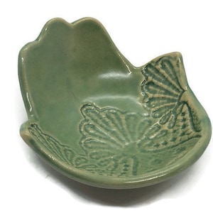 Seladon- Schale Hamsa-Schüssel Hellgrüner Teller Hamsa-Schüssel Kleine Schüssel Einweihungsgeschenk Jüdischer Segen-Jüdischer Feiertag Pessach-Geschenk