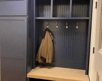 SALE  Halltree | Mudroom locker | | Hall Tree | Storage | Shoe Storage | Coat Storage | bench with storage  | Halltree entryway