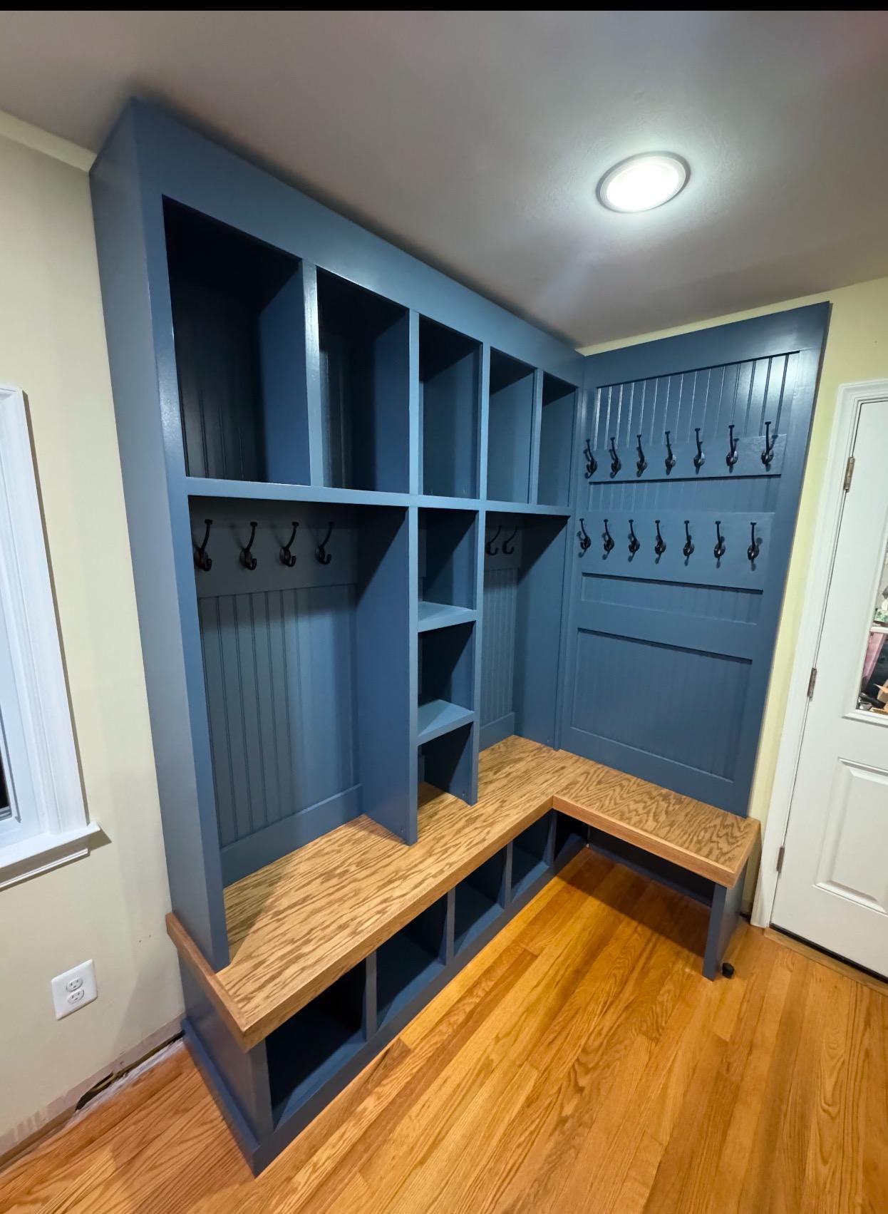 Corner Bench L Shaped Mudroom Lockers The Tony L Shape Locker