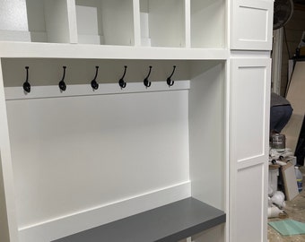 Mudroom locker Halltree with enclosed side storage76” ITEM number 404C