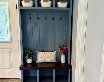 303 - 48” Mudroomlocker  bench//organization/mudroom/hall tree/coat/shoe storage perfect for any mudroom
