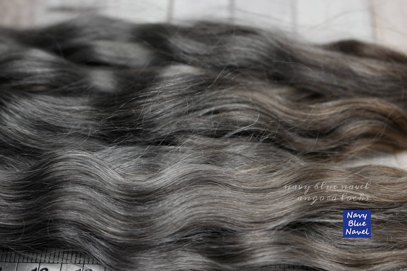 GRAY natural grey mohair fibers 20 cm cleaned and combed ready for doll hair: wig or reroot mohair locks 8