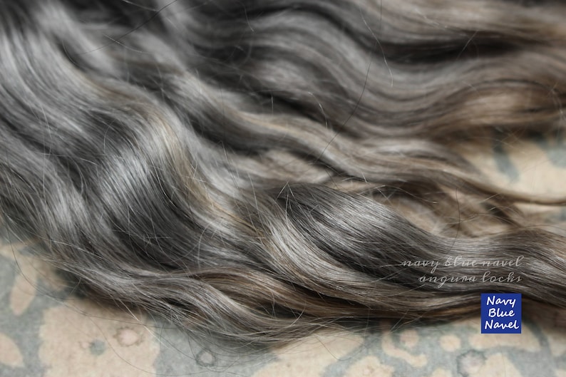GRAY natural grey mohair fibers 20 cm cleaned and combed ready for doll hair: wig or reroot mohair locks 8