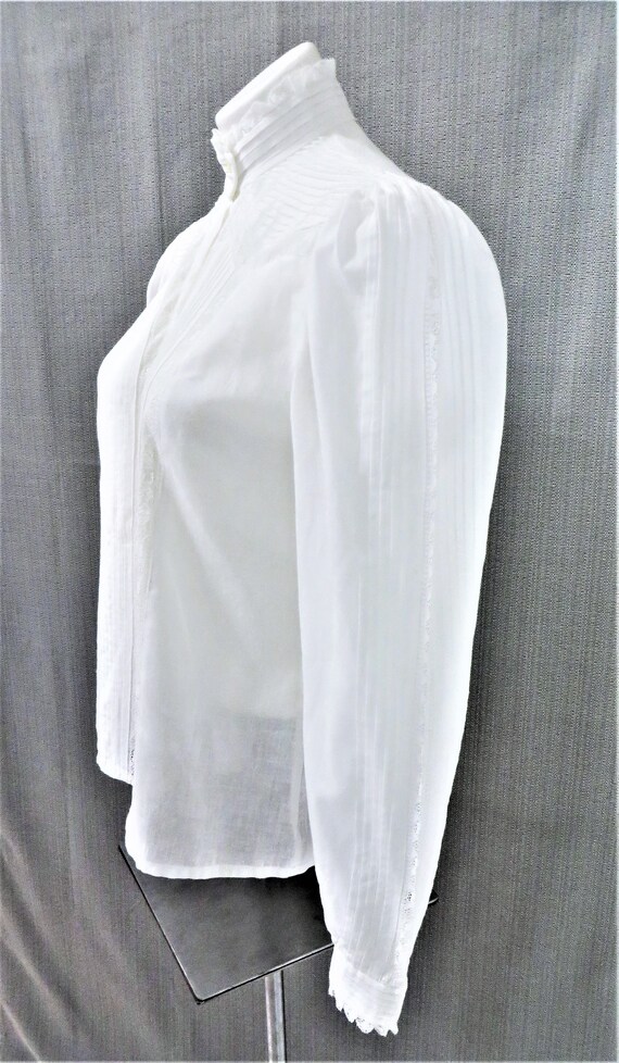 70s Vintage White Pintuck Pleated Prairie Blouse … - image 4