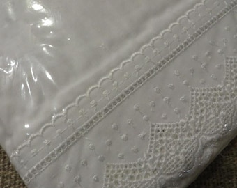 New Old Stock PILLOWCASES,  310 Thread Count - Eyelet Lace, Swiss Dot Cotton (Polka Dots) Set of 2 - Orig. Packaging - Fieldcrest Brand