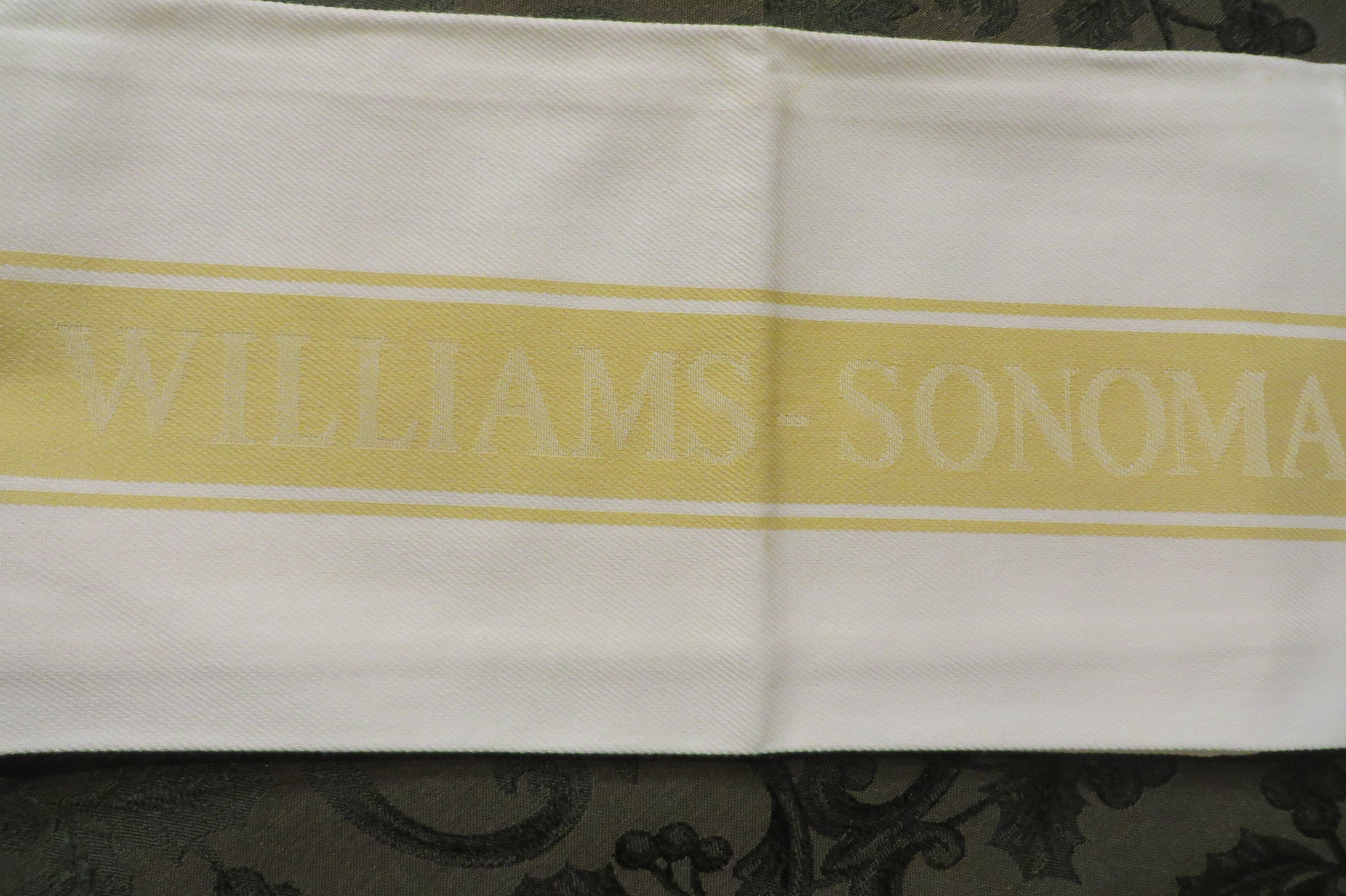 Williams Sonoma Towel 