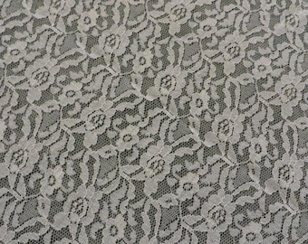 Vintage LACE TABLECLOTH - Rose Pattern - Bright White Lace - 101" Long, by 63" Wide - Rectangular Shape
