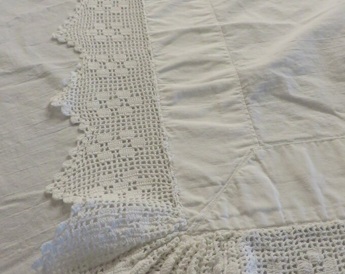 French Embroidered BEDSHEET W/ LACE EDGING // Heirloom Bed Linens