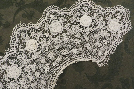 Beautiful Intricate LACE COLLAR  //  White Antiqu… - image 6