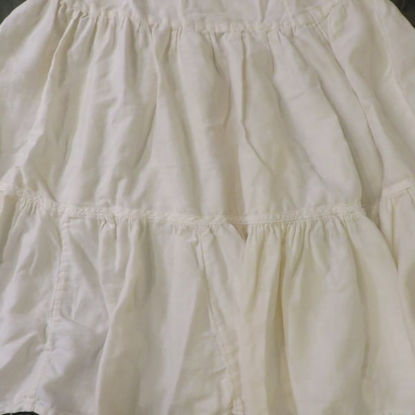 Vintage FULL, Ruffled White Skirt, PETTICOAT, Under Skirt - Waist is Only 24"  //  Costuming, Reenactment Clothing, Halloween Costume Skirt