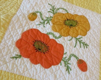 Antique APPLIQUED Quilt  //  Beautiful Hand Appliqued POPPIES in Yellow, Gold, Orange, Green  //  82" Sq  //  Scalloped Edges, Hand Quilted