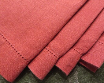 FALL - AUTUMN Napkins, Hemstitched, Rusty Orange or Pumpkin Color  //  LINEN Fabric, Vintage Thanksgiving Table Linens  //  Dinner Size